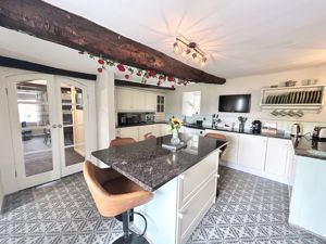 Photo 11- click for photo gallery